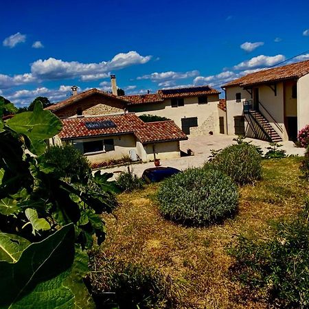 Gites Du Mas De Surlan Chantemerle-les-Bles Exterior photo